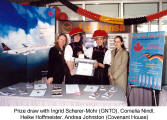 Prize draw with Ingrid Scherer-Mohr (GNTO), Cornelia Nindl, Heike Hoffmeister, Andrea Johnston (Covenant House)