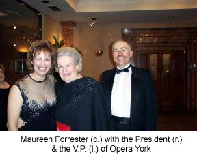 Maureen Forrester (c.) with the President (r.) and the V.P. (l.) of Opera York