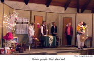 Theater group in "Der Liebesbrief"  [photo: Herwig Wandschneider]