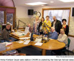 Heinz Kreitzer (local Kitchener radio station CKWR) is visited by the German School class  [photo: Herwig Wandschneider]