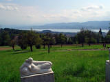 Day Sculpture looking at the view of Zrich