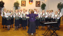 The Loreley Singers of Oshawa with Monica Cotton directing