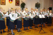 The Loreley Singers of Oshawa with Monica Cotton directing