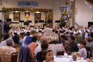 The Hansa Choir with Dieter Wtherich conducting and Gretel Schauer's great yodeling