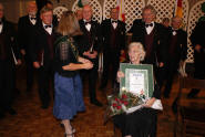 The two honourary members, Elisabeth Ploetner & Willi Rahn with the Concordia Choir