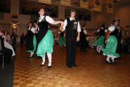 The Danube Swabian Youth Group - Dance 1