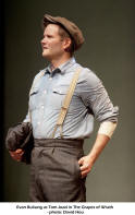 Evan Buliung as Tom Joad in the Grapes of Wrath - photo: David Hou