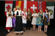 Introduction by the Oktoberfest & Club Princesses by Helene Schramek